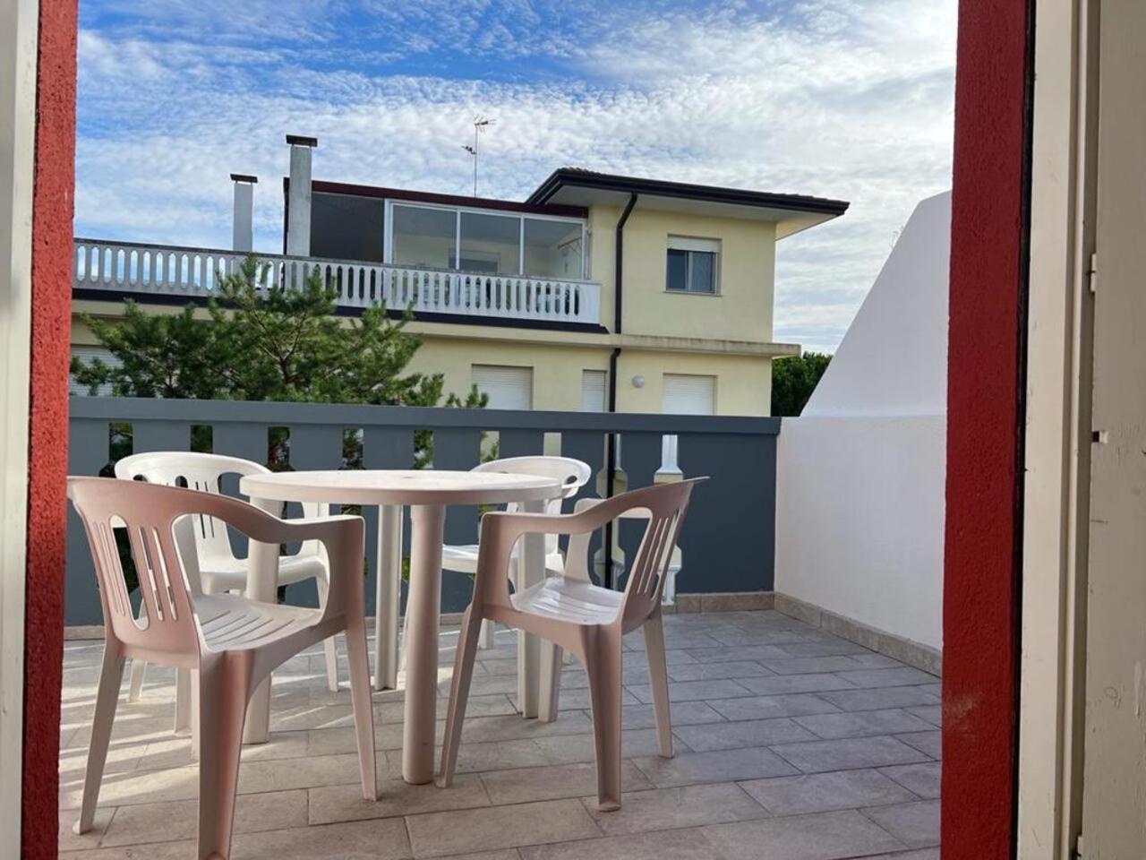 Condominio Ivelca 利尼亚诺萨比亚多罗 外观 照片